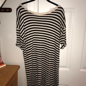 Forever 21 Striped Short Sleeve Shift Dress